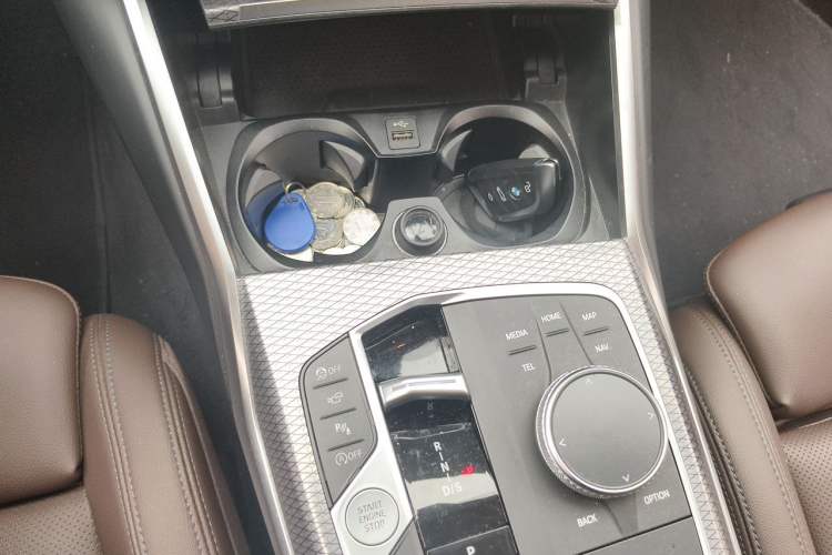 Used BMW 3 Series 2023 325Li M Sport Night Edition Package Gear Lever