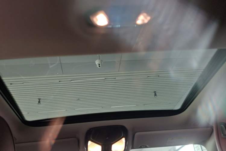 Used BMW 3 Series 2023 325i M Sport Package Headliner