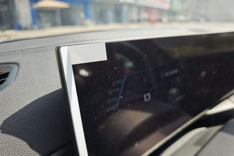 Used BMW 3 Series 2023 325Li M Sport Package Interior 7