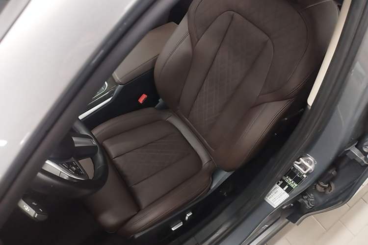 Used BMW 3 Series 2023 325Li M Sport Package Left Front Seat
