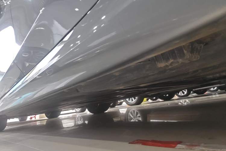 Used BMW 3 Series 2023 325Li M Sport Package Left Side Sill