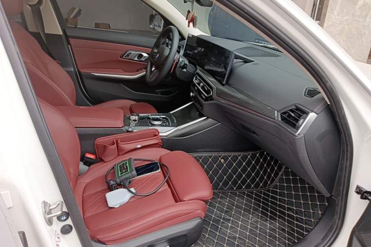 Used BMW 3 Series 2023 325Li M Sport Package Right Front Seat