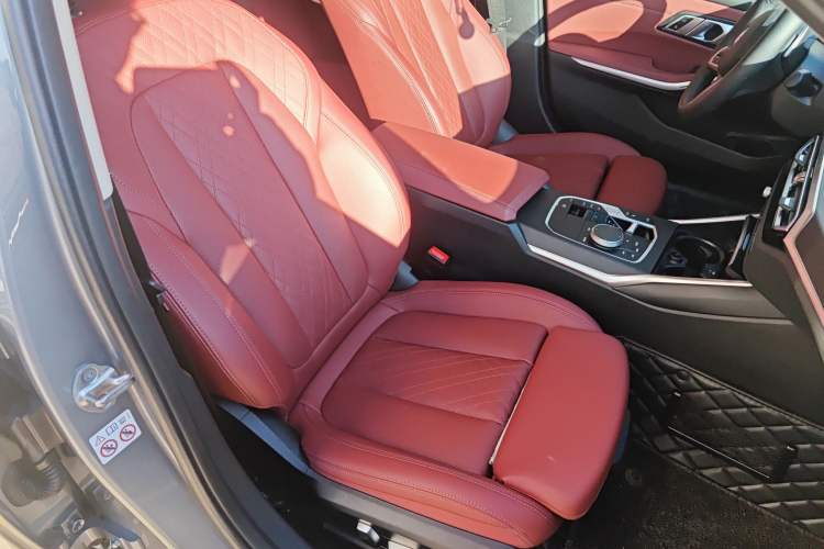 Used BMW 3 Series 2023 325i M Sport Package Right Front Seat
