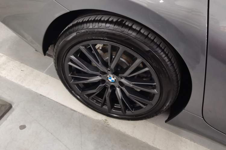 Used BMW 3 Series 2023 325Li M Sport Night Edition Package Right Rear Wheel Hub