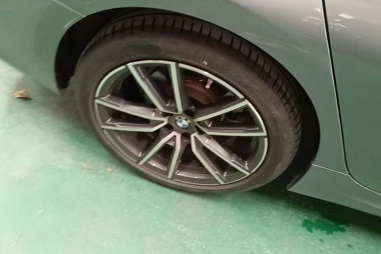 Used BMW 3 Series 2023 325Li M Sport Package Right Rear Wheel Hub