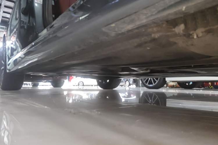 Used BMW 3 Series 2023 325Li M Sport Package Right Side Sill