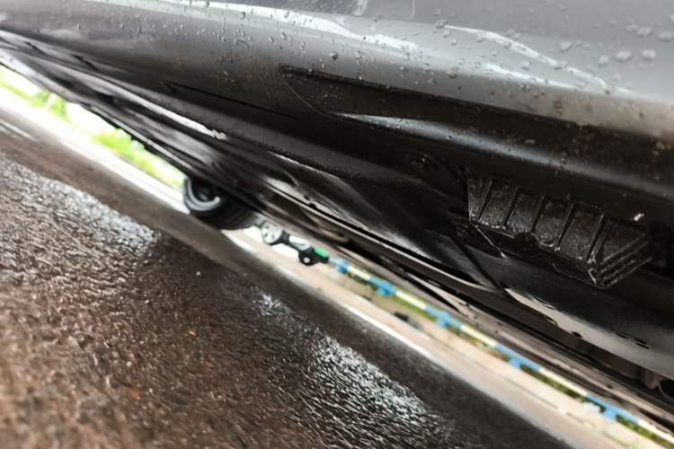 Used BMW 3 Series 2023 325Li M Sport Night Edition Package Right Side Sill