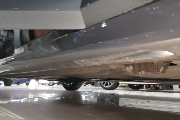 Used BMW 3 Series 2023 325Li M Sport Package Right Side Sill