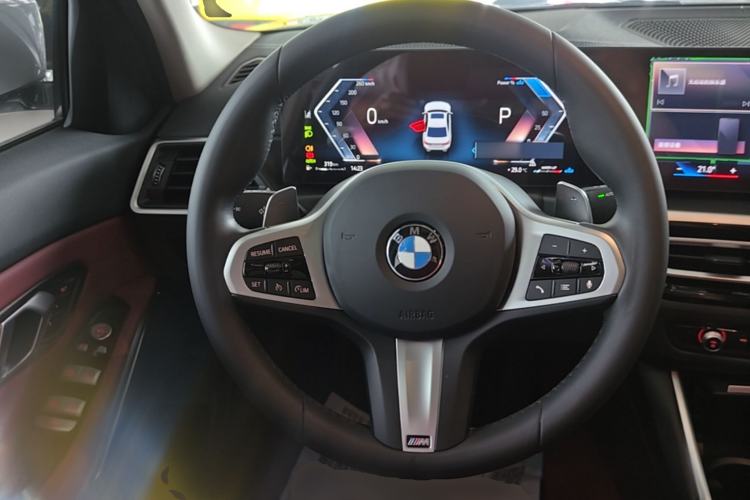 Used BMW 3 Series 2023 325i M Sport Package Steering Wheel