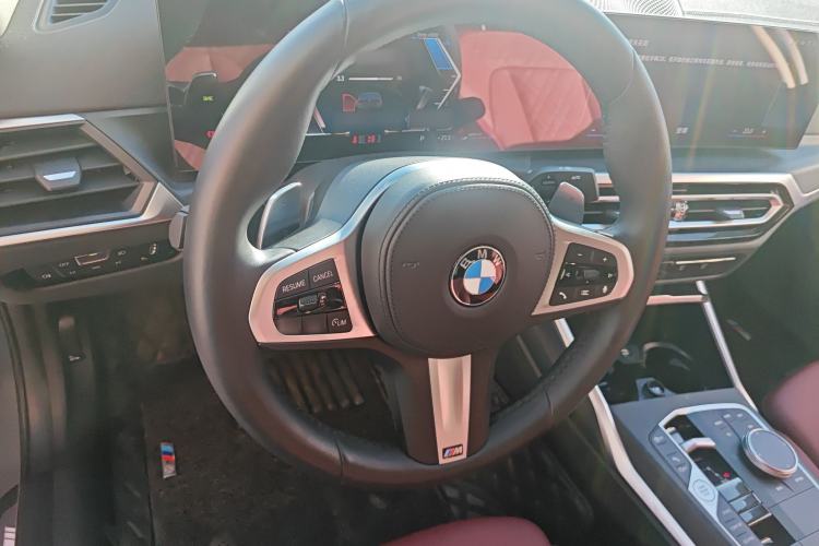 Used BMW 3 Series 2023 325i M Sport Package Steering Wheel