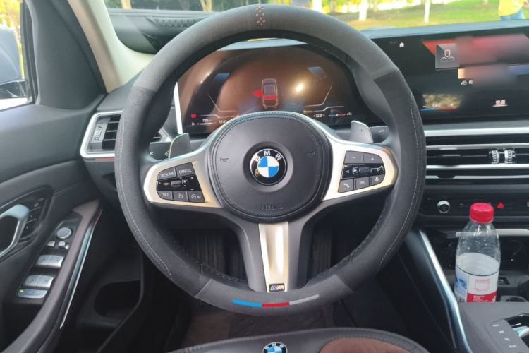 Used BMW 3 Series 2023 325i M Sport Package Steering Wheel