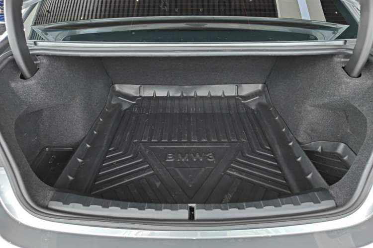 Used BMW 3 Series 2023 325i M Sport Night Edition Package Trunk