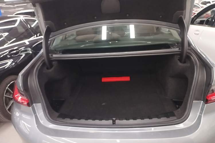 Used BMW 3 Series 2023 325Li M Sport Package Trunk