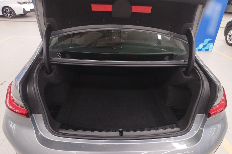 Used BMW 3 Series 2023 325Li M Sport Package Trunk