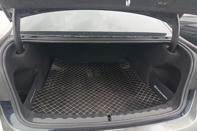 Used BMW 3 Series 2023 325Li M Sport Night Edition Package Trunk