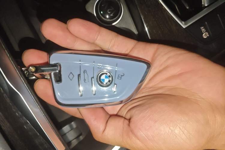 Used BMW 3 Series 2023 325Li M Sport Package Vehicle Key