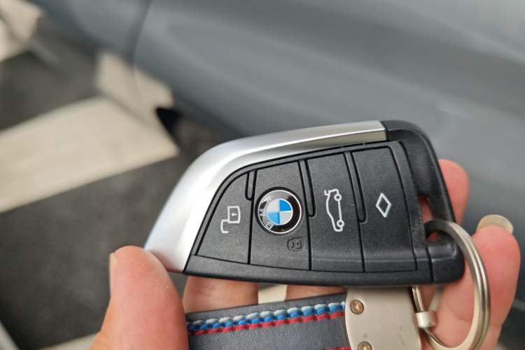 Used BMW 3 Series 2023 325Li M Sport Package Vehicle Key