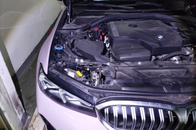 Used BMW 3 Series 2023 320Li M Sport Package Engine Bay Right
