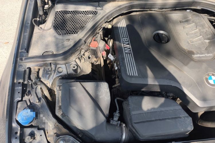 Used BMW 3 Series 2023 325i M Sport Night Edition Package Engine Bay Right