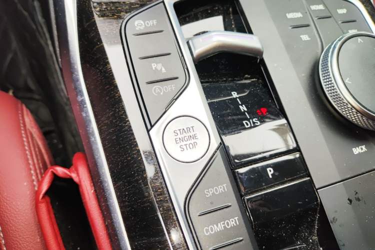 Used BMW 3 Series 2023 325Li M Sport Package Gear Lever
