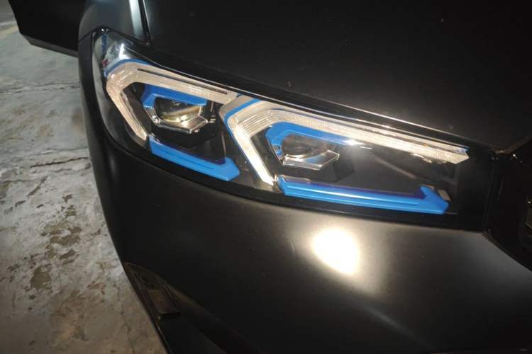 Used BMW 3 Series 2023 330Li M Sport Night Edition Package Right Front Headlight