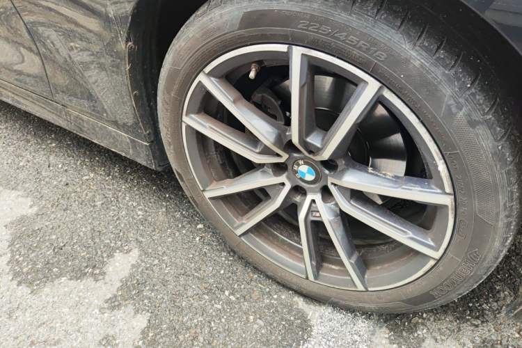 Used BMW 3 Series 2023 325Li M Sport Package Right Front Wheel Hub