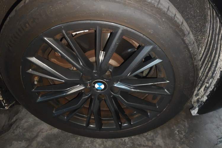 Used BMW 3 Series 2023 330Li M Sport Night Edition Package Right Front Wheel Hub