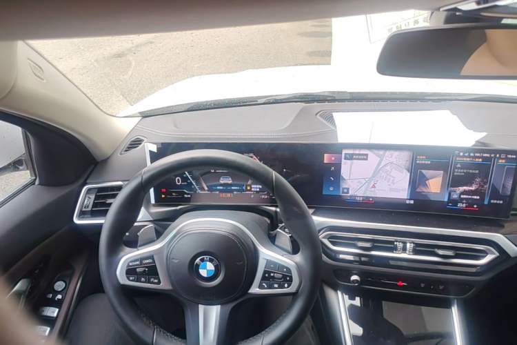 Used BMW 3 Series 2023 320Li M Sport Package Steering Wheel