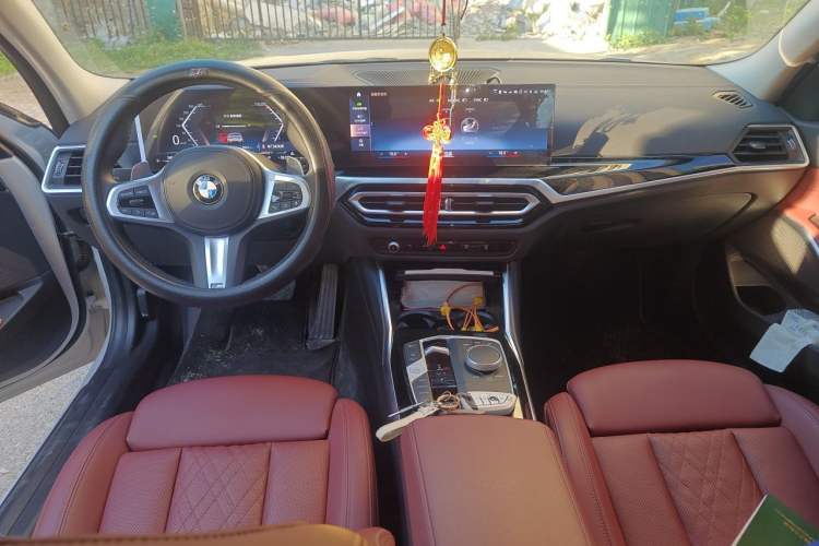 Used BMW 3 Series 2023 320Li M Sport Package Center Console