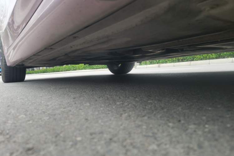 Used BMW 3 Series 2023 325Li M Sport Package Chassis Front Right