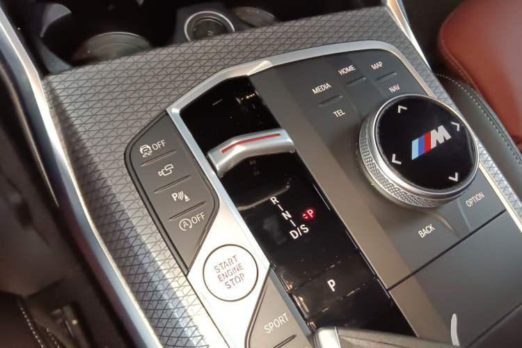 Used BMW 3 Series 2023 330i M Sport Night Edition Package Gear Lever
