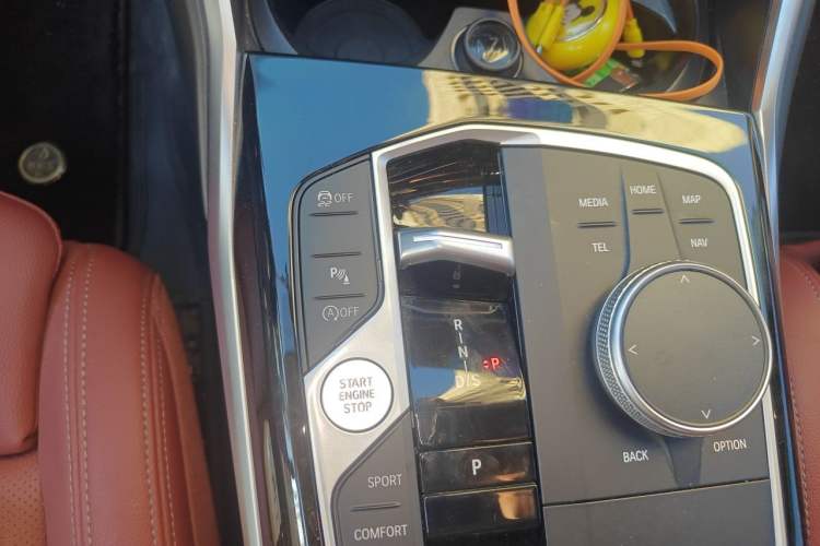 Used BMW 3 Series 2023 320Li M Sport Package Gear Lever