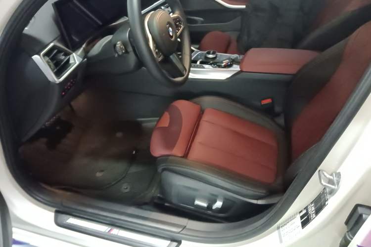 Used BMW 3 Series 2023 330i M Sport Night Edition Package Left Front Seat