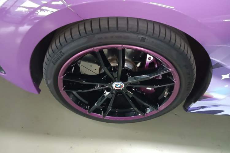 Used BMW 3 Series 2023 330i M Sport Night Edition Package Left Front Wheel Hub