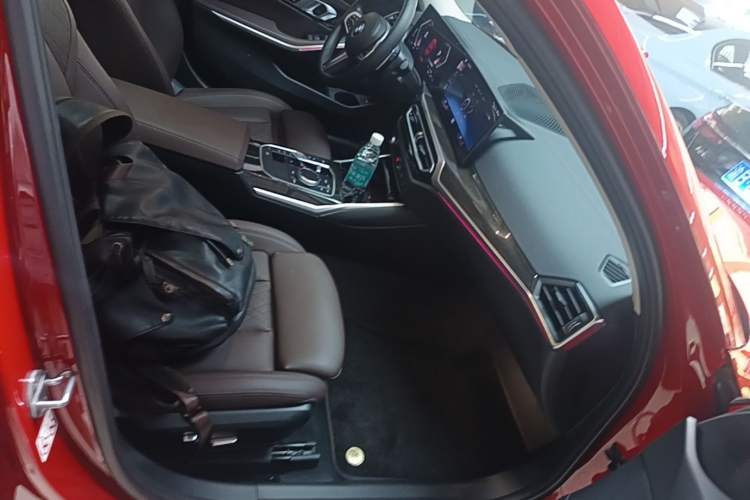 Used BMW 3 Series 2023 325Li M Sport Package Right Front Seat