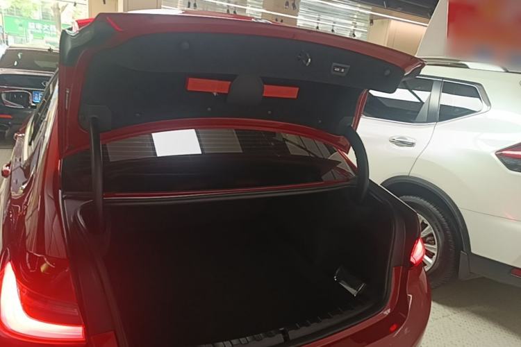 Used BMW 3 Series 2023 325Li M Sport Package Trunk