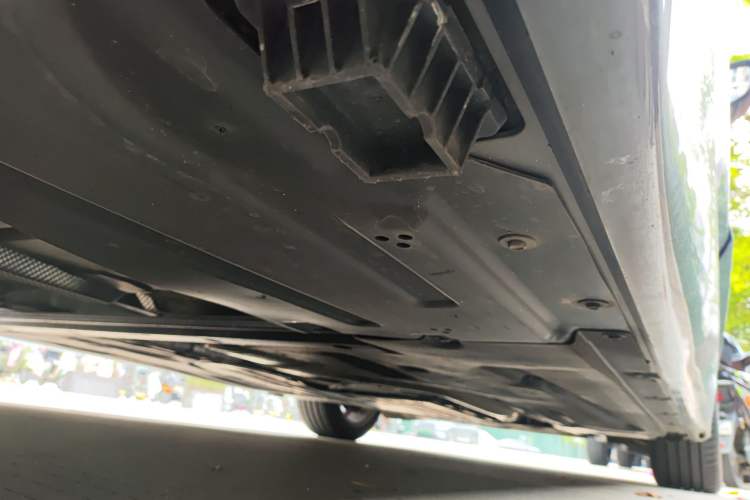 Used BMW 3 Series 2023 325Li M Sport Package Chassis Front Right