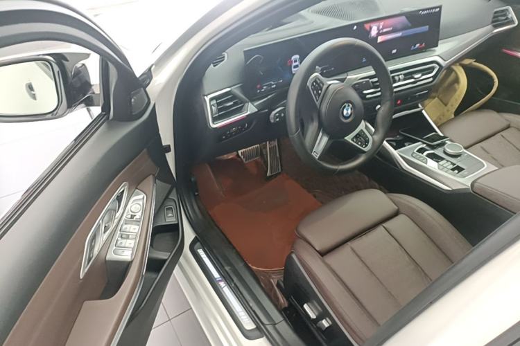 Used BMW 3 Series 2023 330Li M Sport Night Edition Package Driver Seat