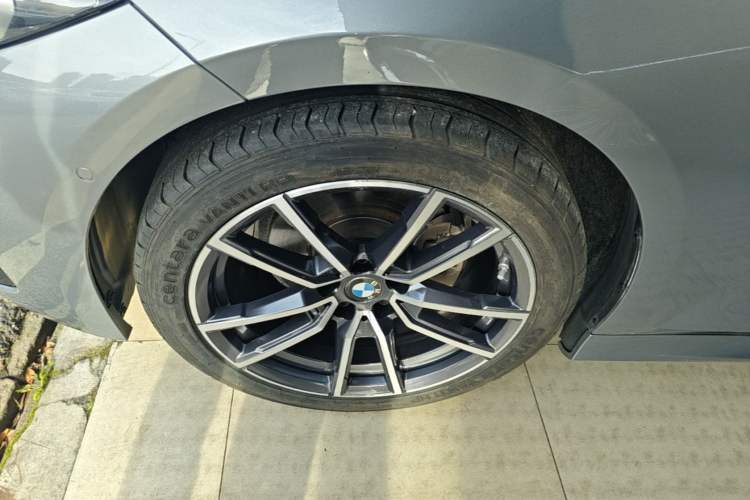 Used BMW 3 Series 2023 325Li M Sport Package Exterior 4