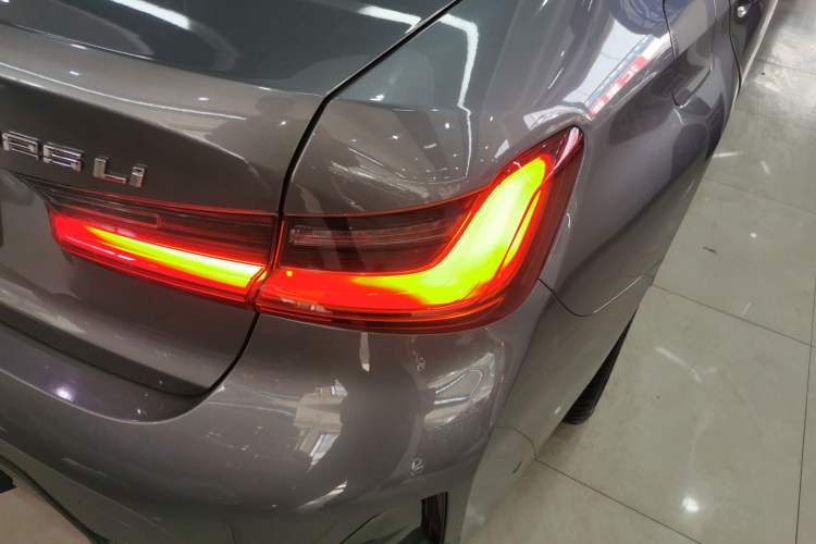 Used BMW 3 Series 2023 325Li M Sport Package Exterior 6