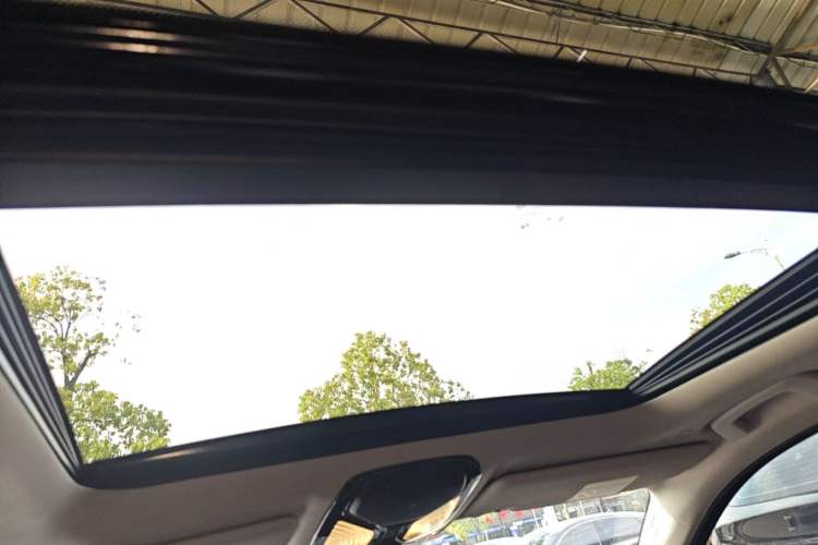 Used BMW 3 Series 2023 325Li M Sport Package Headliner