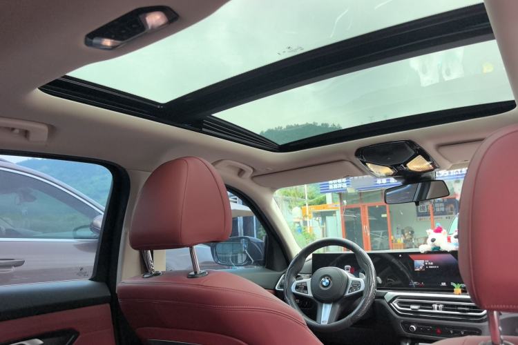 Used BMW 3 Series 2023 325Li M Sport Package Interior 4