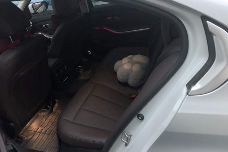 Used BMW 3 Series 2023 325Li M Sport Package Left Rear Seat