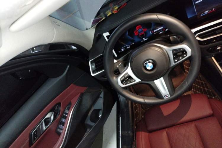Used BMW 3 Series 2023 320Li M Sport Package Steering Wheel