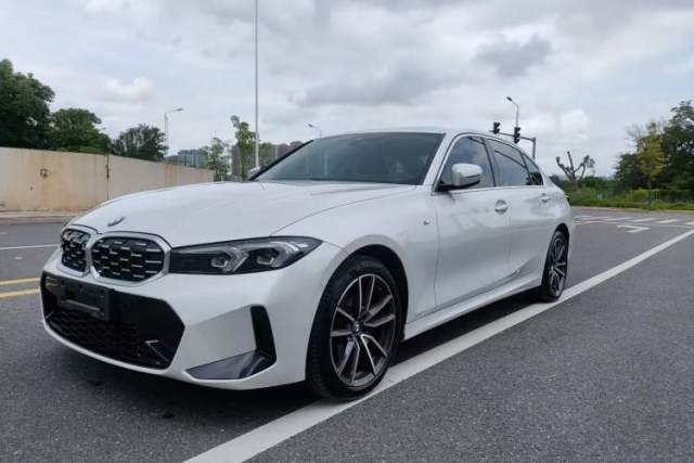 Ojetý BMW 3 Series 2023 325Li M Sport Package