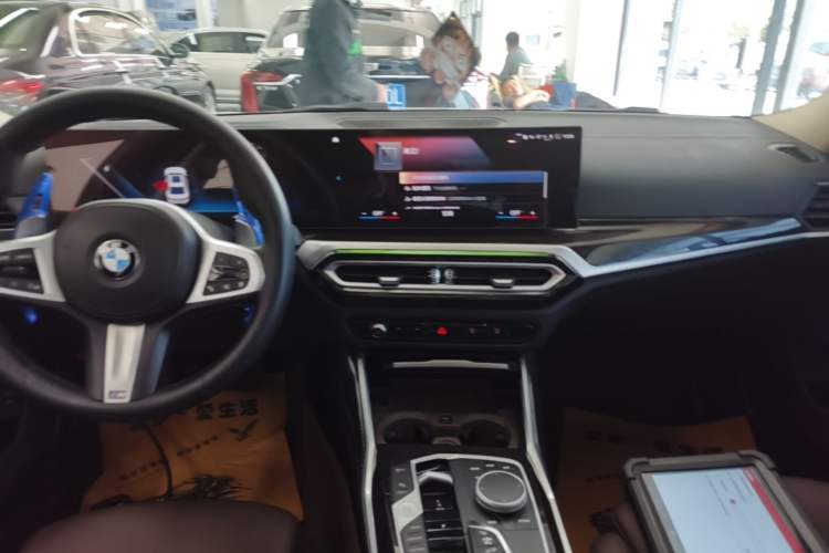 Used BMW 3 Series 2023 325Li M Sport Package Audio And AC Panel