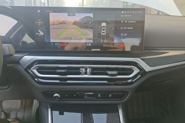Used BMW 3 Series 2023 325Li xDrive M Sport Package Audio And AC Panel