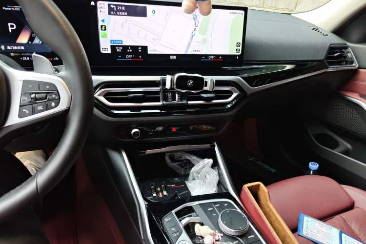 Used BMW 3 Series 2023 320Li M Sport Package Audio And AC Panel