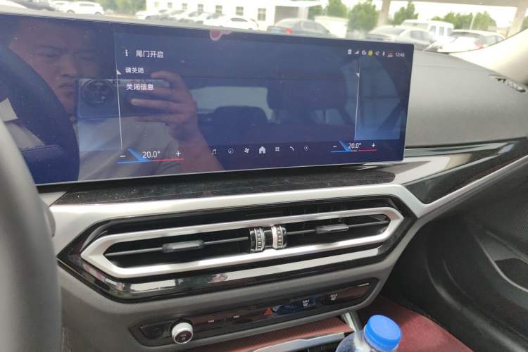 Used BMW 3 Series 2023 320Li M Sport Package Audio And AC Panel