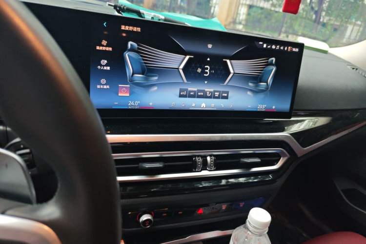 Used BMW 3 Series 2023 320Li M Sport Package Audio And AC Panel